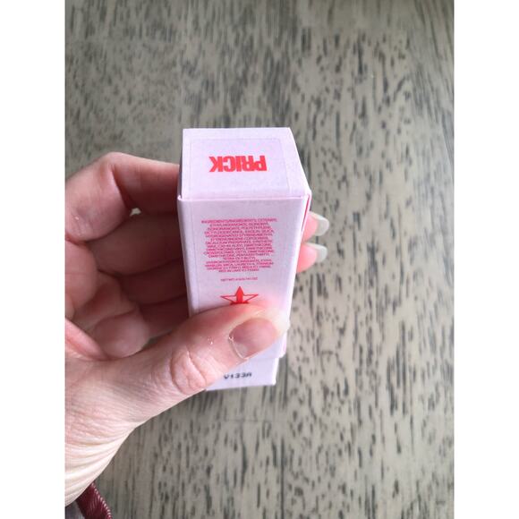 Jeffree Star Velvet Trap Lipstick in Prick - Picture 10 of 12